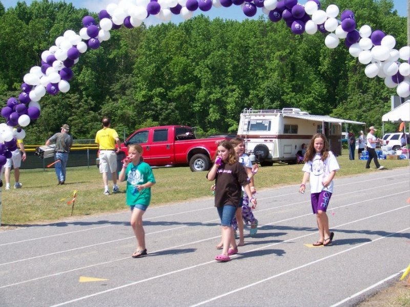 Relay 2010 (88).JPG - Original filesize: 4186405. Compressed using: Extreme method. TQ: 60. Source: JP�